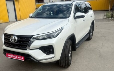 Toyota Fortuner II, 2022 год, 4 500 000 рублей, 1 фотография