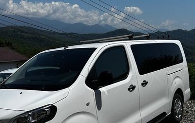 Peugeot Traveller I, 2020 год, 3 300 000 рублей, 1 фотография