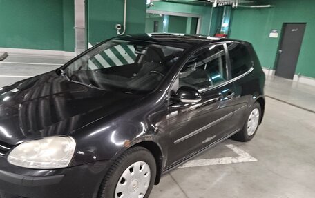 Volkswagen Golf V, 2005 год, 550 000 рублей, 1 фотография