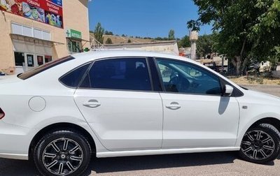 Volkswagen Polo VI (EU Market), 2015 год, 1 090 000 рублей, 1 фотография