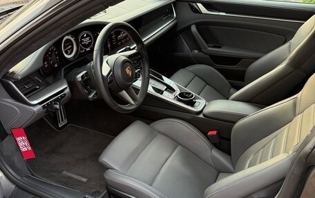 Porsche 911, 2020 год, 28 000 000 рублей, 21 фотография