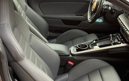 Porsche 911, 2020 год, 28 000 000 рублей, 27 фотография
