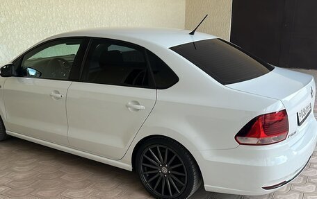 Volkswagen Polo VI (EU Market), 2015 год, 1 070 000 рублей, 3 фотография