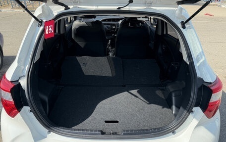 Toyota Vitz, 2019 год, 1 300 000 рублей, 17 фотография
