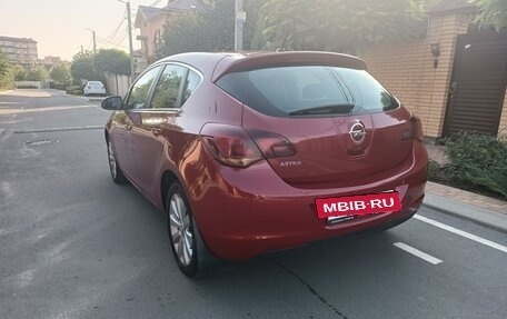 Opel Astra J, 2010 год, 670 000 рублей, 4 фотография