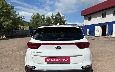 KIA Sportage IV рестайлинг, 2019 год, 2 000 000 рублей, 4 фотография