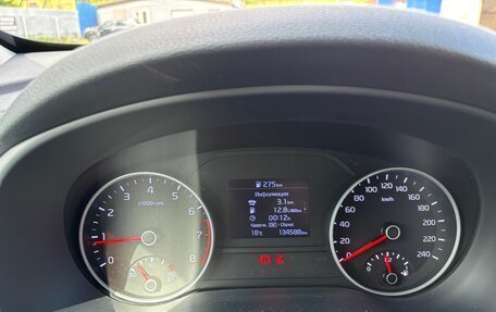 KIA Sportage IV рестайлинг, 2019 год, 2 000 000 рублей, 24 фотография