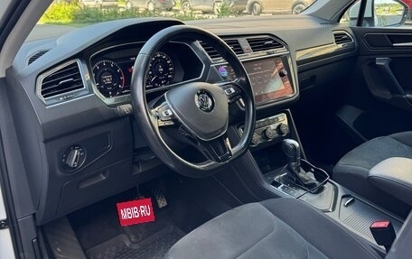 Volkswagen Tiguan II, 2017 год, 2 300 000 рублей, 4 фотография