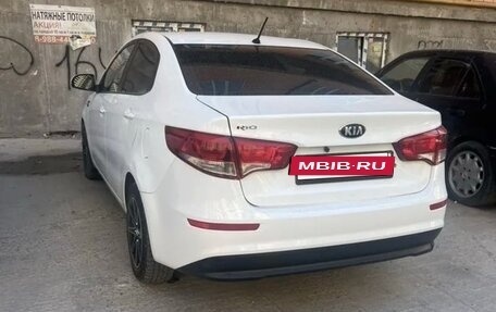 KIA Rio III рестайлинг, 2016 год, 915 000 рублей, 2 фотография