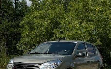 Renault Logan I, 2010 год, 370 000 рублей, 2 фотография