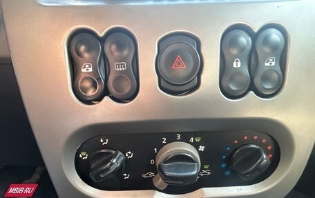 Renault Logan I, 2010 год, 370 000 рублей, 7 фотография