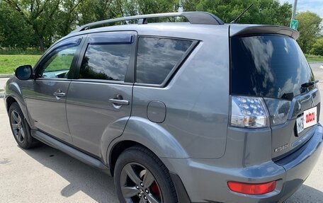 Mitsubishi Outlander III рестайлинг 3, 2011 год, 1 140 000 рублей, 4 фотография
