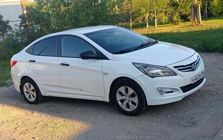 Hyundai Solaris II рестайлинг, 2016 год, 800 000 рублей, 4 фотография