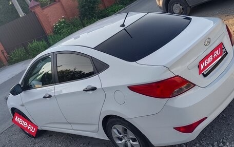Hyundai Solaris II рестайлинг, 2016 год, 800 000 рублей, 7 фотография