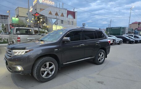 Toyota Highlander III, 2011 год, 2 250 000 рублей, 3 фотография