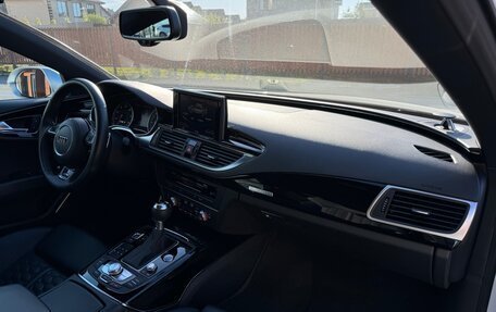 Audi RS 7, 2014 год, 3 990 000 рублей, 25 фотография