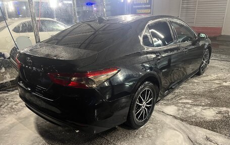 Toyota Camry, 2019 год, 2 800 000 рублей, 4 фотография