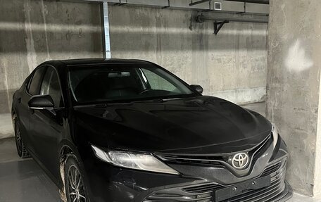 Toyota Camry, 2019 год, 2 800 000 рублей, 6 фотография