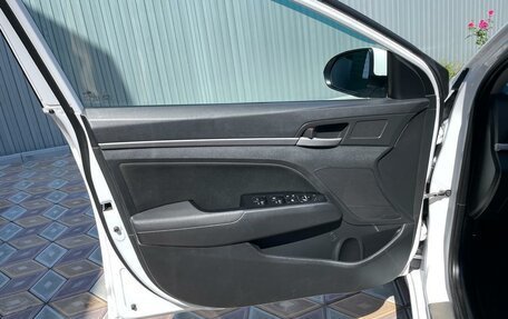 Hyundai Elantra VI рестайлинг, 2017 год, 1 500 000 рублей, 7 фотография