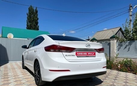 Hyundai Elantra VI рестайлинг, 2017 год, 1 500 000 рублей, 20 фотография