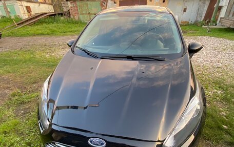 Ford Fiesta, 2017 год, 990 000 рублей, 2 фотография