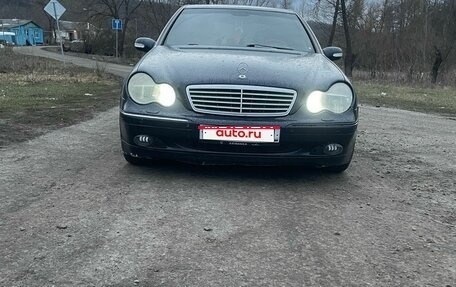 Mercedes-Benz C-Класс, 2000 год, 330 000 рублей, 1 фотография