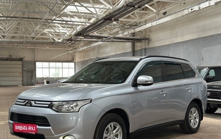 Mitsubishi Outlander III рестайлинг 3, 2012 год, 1 150 000 рублей, 1 фотография