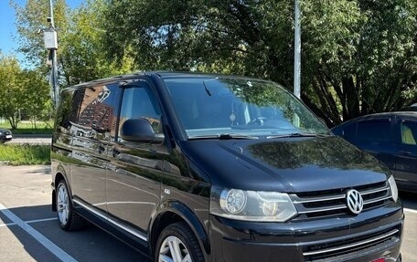 Volkswagen Multivan T5, 2011 год, 2 300 000 рублей, 1 фотография