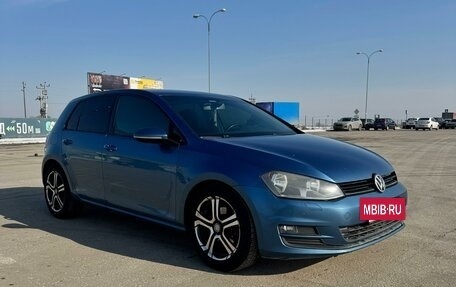 Volkswagen Golf VII, 2013 год, 900 000 рублей, 2 фотография