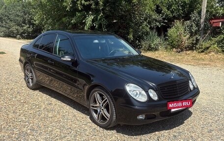 Mercedes-Benz E-Класс, 2005 год, 840 000 рублей, 3 фотография