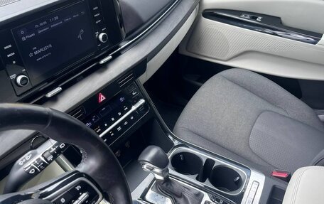 KIA Carnival, 2021 год, 2 990 000 рублей, 20 фотография
