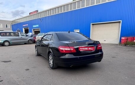 Mercedes-Benz E-Класс, 2012 год, 1 600 000 рублей, 3 фотография