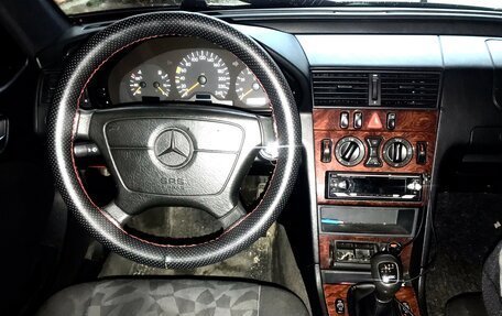 Mercedes-Benz C-Класс, 1998 год, 430 000 рублей, 6 фотография