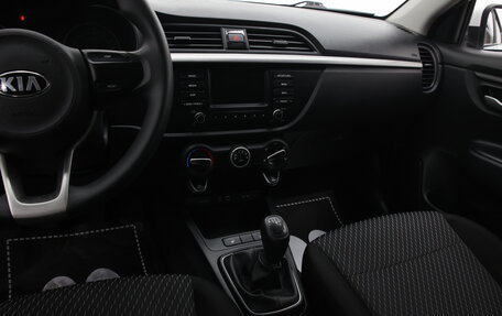 KIA Rio IV, 2018 год, 1 249 000 рублей, 16 фотография