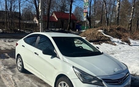 Hyundai Solaris II рестайлинг, 2015 год, 480 000 рублей, 2 фотография