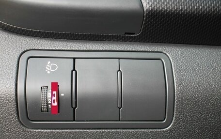 Hyundai Solaris II рестайлинг, 2011 год, 819 000 рублей, 13 фотография