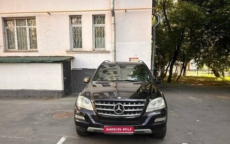 Mercedes-Benz M-Класс, 2011 год, 2 000 000 рублей, 1 фотография