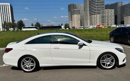 Mercedes-Benz E-Класс, 2016 год, 2 390 000 рублей, 4 фотография
