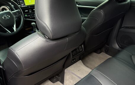 Toyota Camry, 2021 год, 3 350 000 рублей, 15 фотография