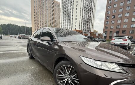 Toyota Camry, 2021 год, 3 350 000 рублей, 13 фотография