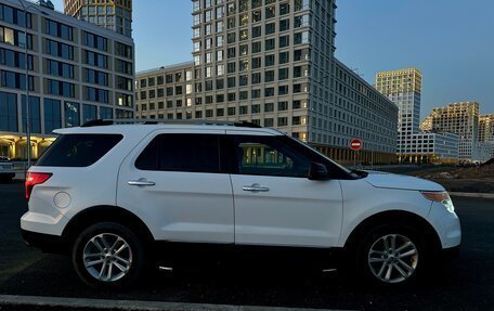 Ford Explorer VI, 2013 год, 1 600 000 рублей, 3 фотография