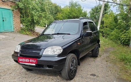Chevrolet Niva I рестайлинг, 2005 год, 500 000 рублей, 5 фотография