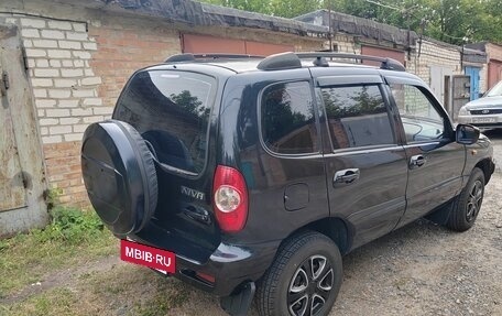 Chevrolet Niva I рестайлинг, 2005 год, 500 000 рублей, 3 фотография