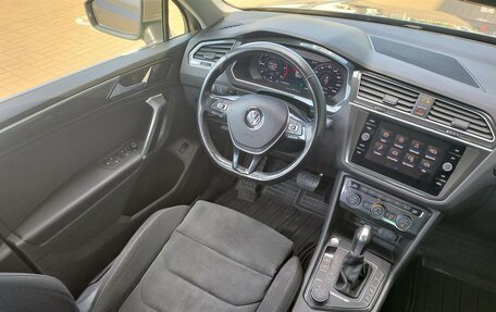 Volkswagen Tiguan II, 2018 год, 2 140 000 рублей, 20 фотография