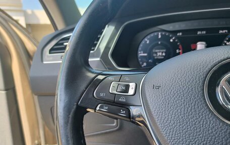 Volkswagen Tiguan II, 2018 год, 2 140 000 рублей, 24 фотография