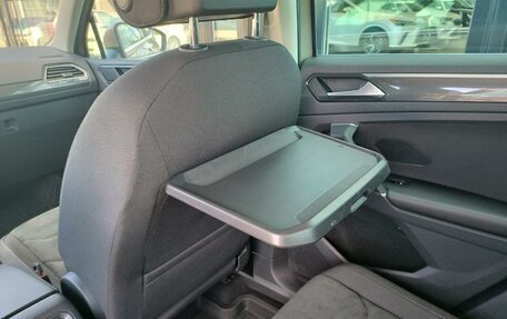 Volkswagen Tiguan II, 2018 год, 2 140 000 рублей, 34 фотография