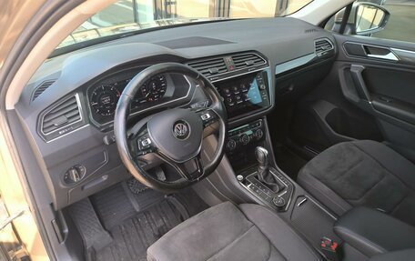 Volkswagen Tiguan II, 2018 год, 2 140 000 рублей, 35 фотография