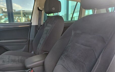 Volkswagen Tiguan II, 2018 год, 2 140 000 рублей, 38 фотография