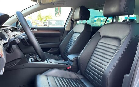 Volkswagen Passat B8 рестайлинг, 2018 год, 2 987 800 рублей, 6 фотография