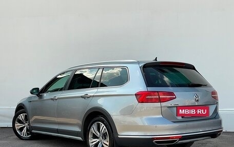 Volkswagen Passat B8 рестайлинг, 2018 год, 2 987 800 рублей, 4 фотография